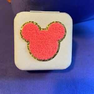 New Minnie Mouse Travel Jewelry Case